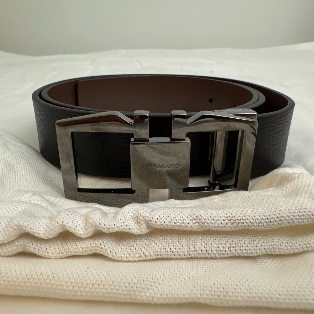 FERRAGAMO Cut-To-Size Reversible Leather Gancini Belt